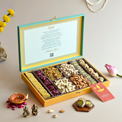 The Palace Gift Box with Mithai and Dryfruit
