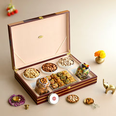Royal Baklava & Dry Fruit Diwali Gift Box in Lacquer Wood
