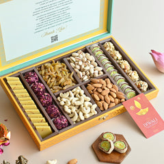 The Palace Gift Box with Mithai and Dryfruit