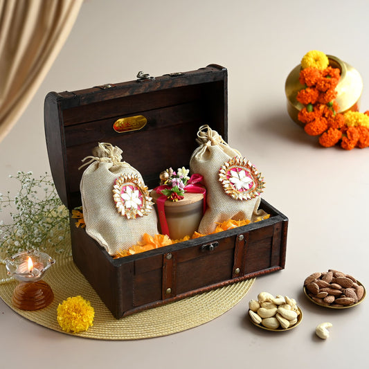 Sindbad Sailor treasure trunk gift box