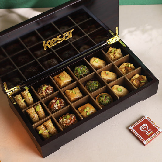 Ultimate Wooden Lacquer Baklava Box