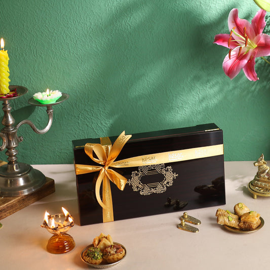 Ultimate Wooden Lacquer Baklava Box