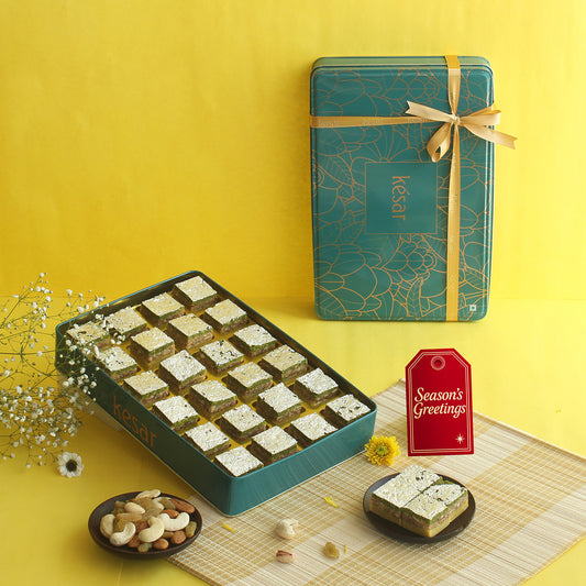 Pista Tiranga Classic Mithai Turquoise Gift Box