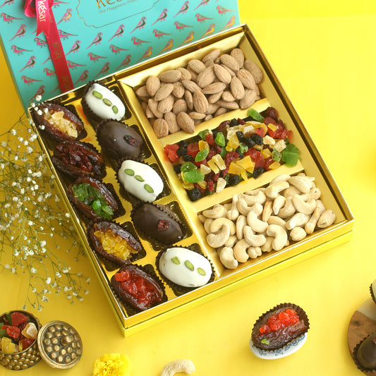 Arabic Nostalgia Dates and Nuts Gift Box