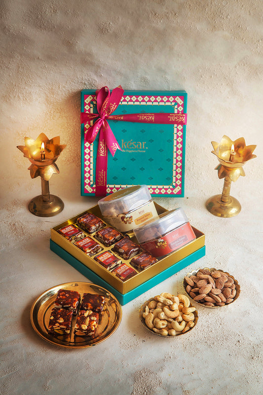 Phad Premium Festive Box 440Gm
