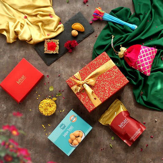 The Classic Holi Hamper Box